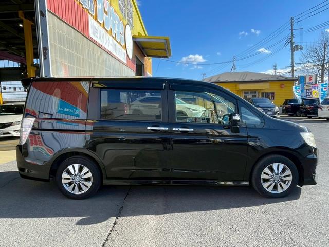 ステップワゴンスパーダ Ｓ　４ＷＤ　禁煙車　クラリオンＳＤナビ　ＣＤ　ＤＶＤ　フルセグテレビ　バックカメラ　アルパインフリップダウン　両側パワースライドドア　ワンオーナー　クルーズコントロール　前後ドライブレコーダー（24枚目）