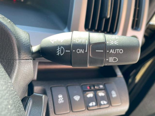 ステップワゴンスパーダ Ｓ　４ＷＤ　禁煙車　クラリオンＳＤナビ　ＣＤ　ＤＶＤ　フルセグテレビ　バックカメラ　アルパインフリップダウン　両側パワースライドドア　ワンオーナー　クルーズコントロール　前後ドライブレコーダー（44枚目）