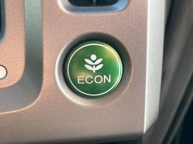 ステップワゴンスパーダ Ｓ　４ＷＤ　禁煙車　クラリオンＳＤナビ　ＣＤ　ＤＶＤ　フルセグテレビ　バックカメラ　アルパインフリップダウン　両側パワースライドドア　ワンオーナー　クルーズコントロール　前後ドライブレコーダー（53枚目）