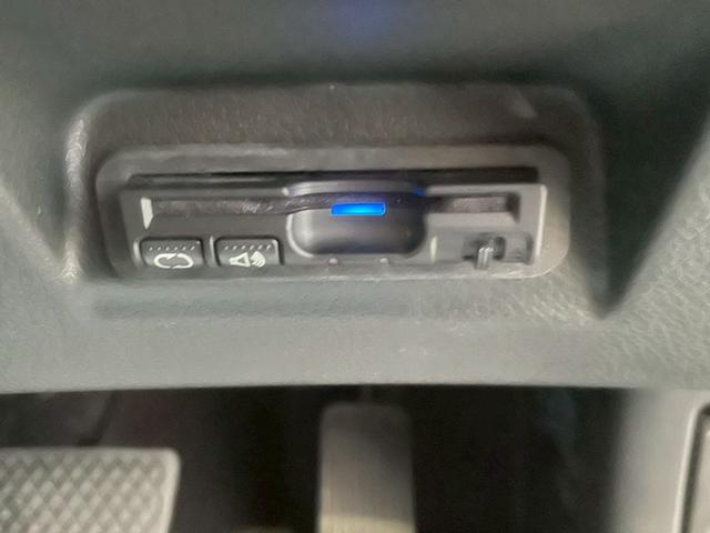 ジェイド X・ホンダセンシング 禁煙車 純正8インチSDナビ CD DVD フルセグテレビ ブルートゥース バックカメラ ホンダセンシング ドラレコ LEDオートライト フリップダウンモニター スマートキー(9枚目)