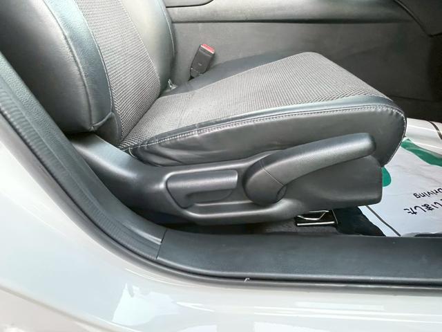 ジェイド X・ホンダセンシング 禁煙車 純正8インチSDナビ CD DVD フルセグテレビ ブルートゥース バックカメラ ホンダセンシング ドラレコ LEDオートライト フリップダウンモニター スマートキー(20枚目)