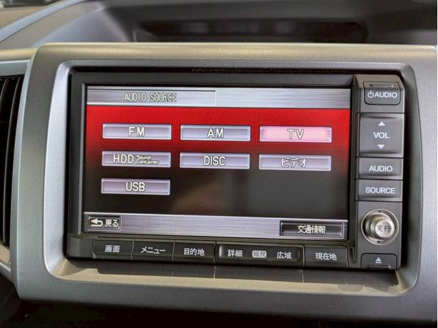 ステップワゴンスパーダ Ｚ　インターナビセレクション　純正インタ－ナビ　ＣＤ　ＤＶＤ再生　バックカメラ　両側パワースライドドア　フリップダウンモニター　パドルシフト　デジタルル－ムミラ－　前後ドライブレコーダー　クルーズコントロール　ＥＴＣ（7枚目）