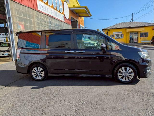 ステップワゴンスパーダ Ｚ　インターナビセレクション　純正インタ－ナビ　ＣＤ　ＤＶＤ再生　バックカメラ　両側パワースライドドア　フリップダウンモニター　パドルシフト　デジタルル－ムミラ－　前後ドライブレコーダー　クルーズコントロール　ＥＴＣ（29枚目）