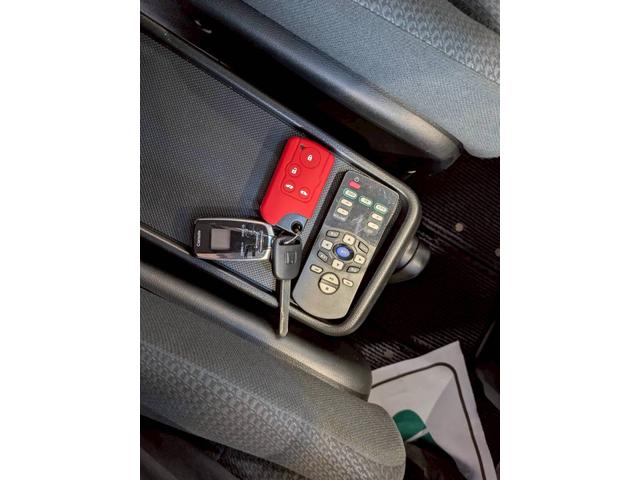 ステップワゴンスパーダ Ｚ　インターナビセレクション　純正インタ－ナビ　ＣＤ　ＤＶＤ再生　バックカメラ　両側パワースライドドア　フリップダウンモニター　パドルシフト　デジタルル－ムミラ－　前後ドライブレコーダー　クルーズコントロール　ＥＴＣ（56枚目）