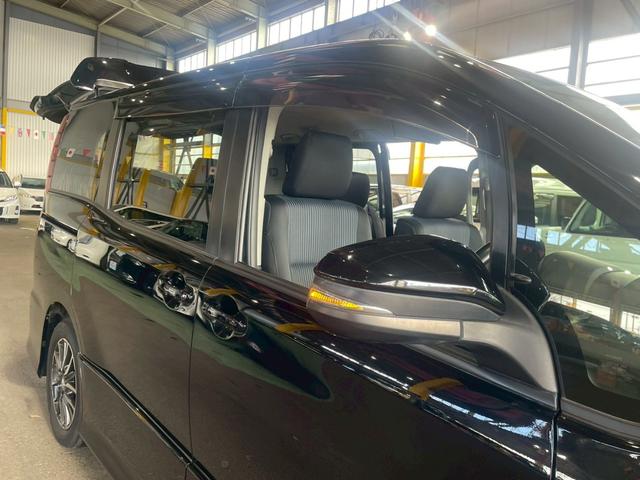 ノア Ｓｉ　純正ＳＤナビ　ＣＤ　ＤＶＤ再生　バックカメラ　フリップダウンモニター　フルセグ　ブルートゥース　バックカメラ　両側パワースライドドア　ＬＥＤオートライト　アイドリングストップ　ＥＴＣ　横滑り防止（46枚目）