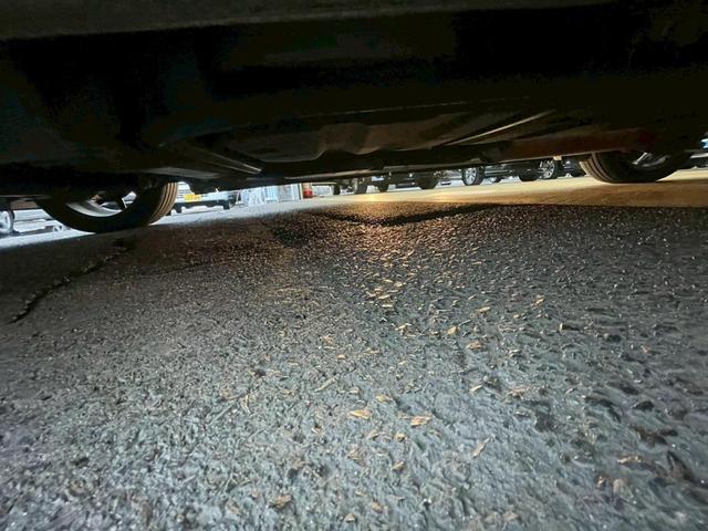 ノア Ｇ　カロッツェリア９インチＳＤナビ　ブルートゥース　フルセグテレビ　ＤＶＤ　ＳＤ録音　ビルトインＥＴＣ　デュアルオートエアコン　左パワースライドドア　ＶＳＣ　アイドリングストップ　ドラレコ（10枚目）