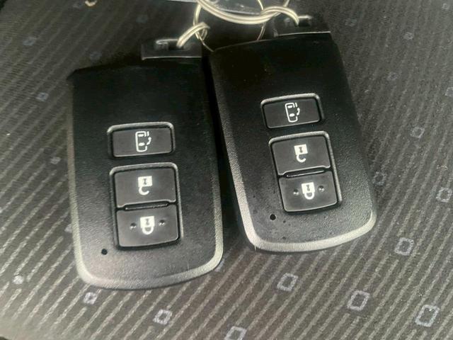 ノア Ｇ　カロッツェリア９インチＳＤナビ　ブルートゥース　フルセグテレビ　ＤＶＤ　ＳＤ録音　ビルトインＥＴＣ　デュアルオートエアコン　左パワースライドドア　ＶＳＣ　アイドリングストップ　ドラレコ（22枚目）