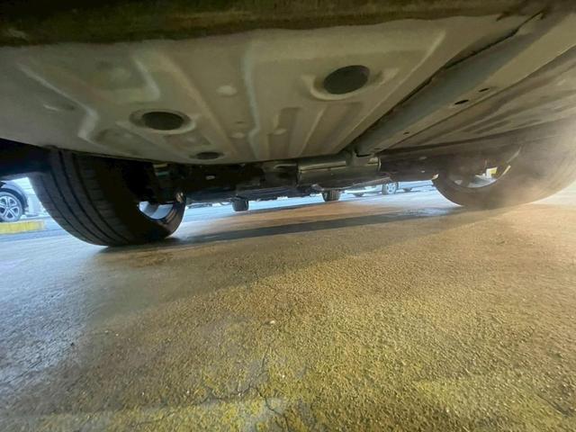 ノア Ｇ　カロッツェリア９インチＳＤナビ　ブルートゥース　フルセグテレビ　ＤＶＤ　ＳＤ録音　ビルトインＥＴＣ　デュアルオートエアコン　左パワースライドドア　ＶＳＣ　アイドリングストップ　ドラレコ（54枚目）