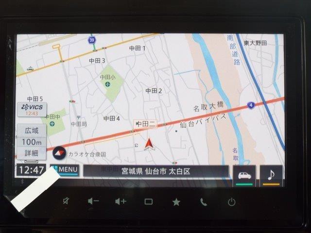 スペーシアカスタム ハイブリッドＸＳターボ　４ＷＤ　９型全方位モニター付ナビＴＶ　スズキコネクト対応　両側パワースライドドア　アイドリングストップ　横滑り防止付き　デュアルセンサーブレーキ２　オートライト　ＬＥＤヘッドライト・フォグ　ヘッドアップディスプレイ　ハーフレザーシート（10枚目）