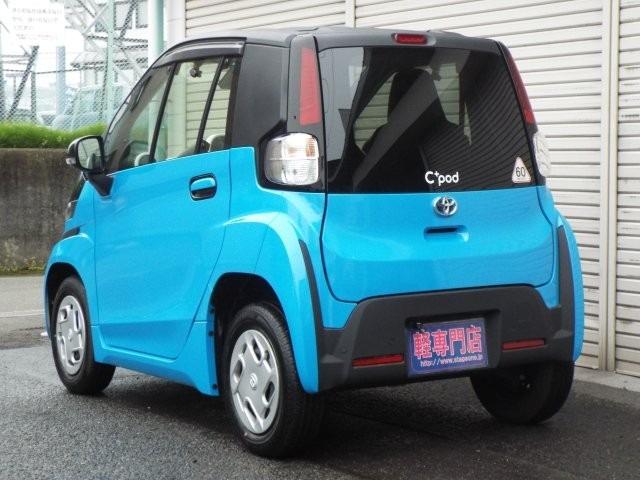 シーポッド Ｇ　ナビＴＶ　バックカメラ　トヨタセーフティセンス　ＣＶＴ　オートライト　シートヒーター　プライバシーガラス　パーキングセンサー　ＬＥＤヘッドライト　車輌接近通報装置　プッシュスタート　ウィンカーミラー（6枚目）