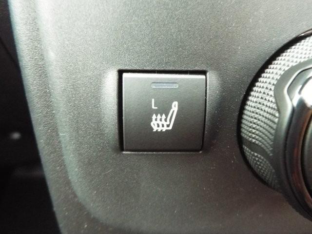 シーポッド Ｇ　ナビＴＶ　バックカメラ　トヨタセーフティセンス　ＣＶＴ　オートライト　シートヒーター　プライバシーガラス　パーキングセンサー　ＬＥＤヘッドライト　車輌接近通報装置　プッシュスタート　ウィンカーミラー（17枚目）