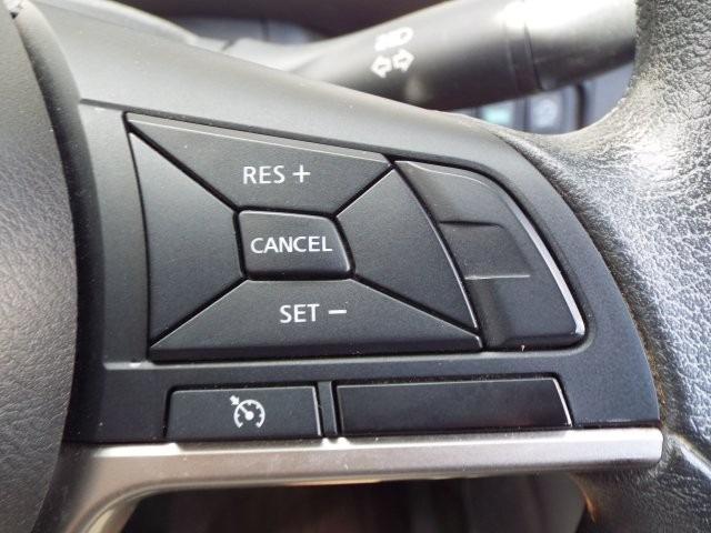 セレナ Ｘ　ナビＴＶ　ＤＶＤ　ＣＤ　Ｂｌｕｅｔｏｏｔｈ　アラウンドビューモニター　フリップダウンモニター　両側パワースライドドア　エマージェンシーブレーキ　アイドリングストップ　オートライト　ＬＥＤヘッドライト　クルーズコントロール　パーキングセンサー（17枚目）