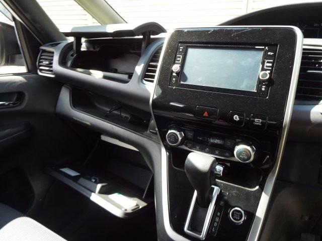 セレナ Ｘ　ナビＴＶ　ＤＶＤ　ＣＤ　Ｂｌｕｅｔｏｏｔｈ　アラウンドビューモニター　フリップダウンモニター　両側パワースライドドア　エマージェンシーブレーキ　アイドリングストップ　オートライト　ＬＥＤヘッドライト　クルーズコントロール　パーキングセンサー（29枚目）
