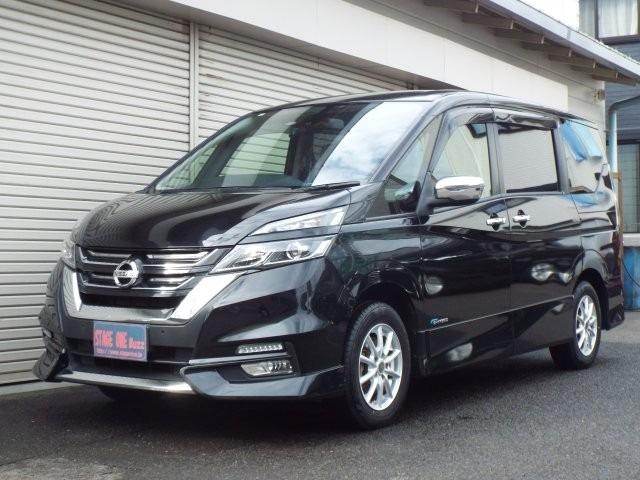 セレナ ＨＷＳプロパイロットエディション　４ＷＤ　純正９型ナビＴＶ　フリップダウンモニター　バックカメラ　エマージェンシーブレーキ　プロパイロット　アイドリングストップ　オートライト　クルーズコントロール　ＬＥＤヘッドライト・フォグ　両側ハンズフリーオートスライドドア（4枚目）