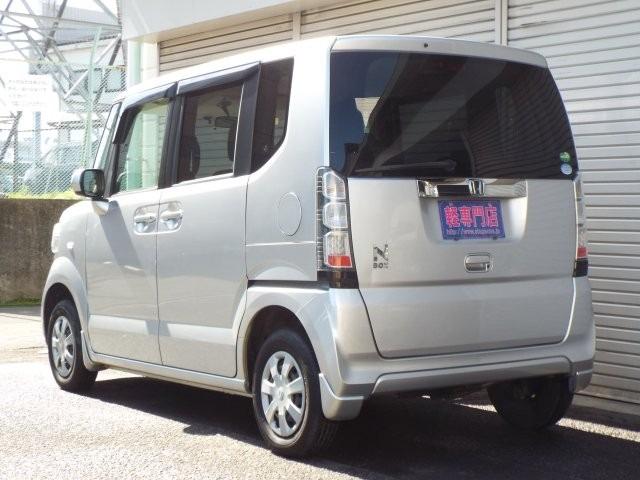 Ｎ－ＢＯＸ Ｇ　４ＷＤ　ギャザズＣＤステレオ　横滑り防止付き　ＣＶＴ　アイドリングストップ　電動格納式ドアミラー　ミラーヒーター　ＥＣＯＮ　プライバシーガラス　プッシュスタート（6枚目）