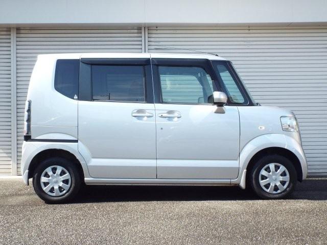 Ｎ－ＢＯＸ Ｇ　４ＷＤ　ギャザズＣＤステレオ　横滑り防止付き　ＣＶＴ　アイドリングストップ　電動格納式ドアミラー　ミラーヒーター　ＥＣＯＮ　プライバシーガラス　プッシュスタート（31枚目）