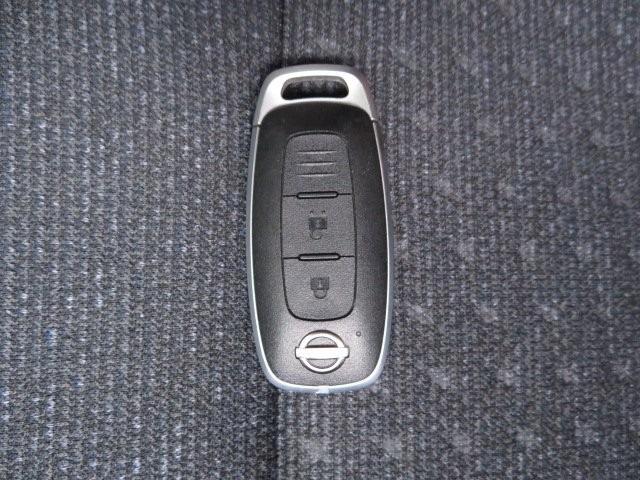 サクラ Ｘ　９型ナビＴＶ　ＤＶＤ　ＣＤ　Ｂｌｕｅｔｏｏｔｈ　アラウンドビューモニター　エマージェンシーブレーキ　ＬＥＤヘッドライト　フォグ　横滑り防止付き　シートヒーター　電動格納ドアミラー　ウィンカーミラー　セーフティシールド　純正１４インチアルミホイール（26枚目）