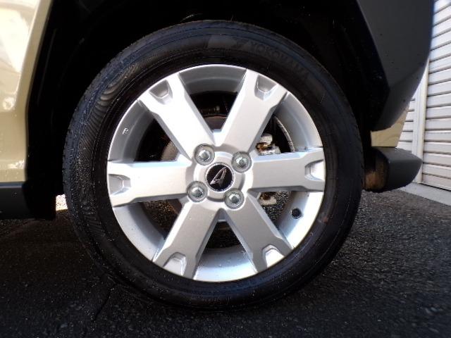 タフト G スマートアシストブレーキ アイドリングストップ LEDヘッドライト・フォグ パーキングセンサー ステアリングスイッチ バックカメラ サンルーフ プライバシーガラス シートヒーター 横滑り防止付き オートライト オートハイビーム 電動格納ドアミラー(26枚目)