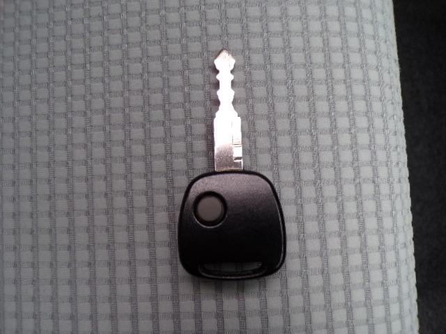 アルト Ｆ　ＬＥＤヘッドライト　キーレスエントリー　ＣＤステレオ　横滑り防止付き（11枚目）