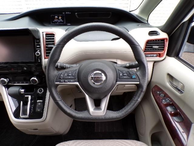 セレナ G インパルエアロ 9型ナビTV DVD CD Bt アラウンドビューモニター フリップダウンモニター 両側ハンズフリーオートスライドドア エマージェンシーブレーキ アイドリングストップ LEDヘッドライト クルーズコントロール パーキングアシスト(7枚目)