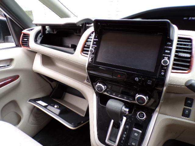 セレナ G インパルエアロ 9型ナビTV DVD CD Bt アラウンドビューモニター フリップダウンモニター 両側ハンズフリーオートスライドドア エマージェンシーブレーキ アイドリングストップ LEDヘッドライト クルーズコントロール パーキングアシスト(31枚目)