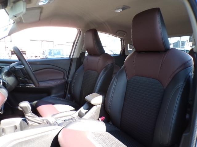 フロンクス ベースグレード 4WD 9型全方位モニター付きナビTV スズキコネクト デュアルセンサーブレーキ2 アイドリングストップ LEDヘッドライト クルーズコントロール オートハイビーム シートヒーター ハーフレザーシート 置くだけ充電 ヘッドアップディスプレイ(42枚目)