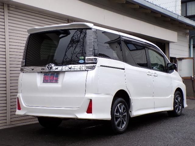 ヴォクシー ZS 4WD 10.5型ナビTV DVD CD Bt バックカメラ トヨタセーフティセンス 両側パワースライドドア CVT アイドリングストップ LEDヘッドライト・フォグ ETC クルーズコントロール オートハイビーム プッシュスタート(5枚目)