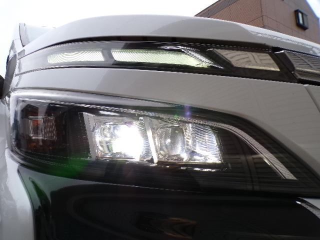 ヴォクシー ZS 4WD 10.5型ナビTV DVD CD Bt バックカメラ トヨタセーフティセンス 両側パワースライドドア CVT アイドリングストップ LEDヘッドライト・フォグ ETC クルーズコントロール オートハイビーム プッシュスタート(32枚目)