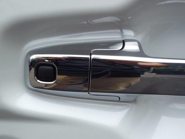 スペーシアカスタム ハイブリッドXSターボ 9型全方位モニター付きナビTV スズキコネクト対応通信機装着車 両側パワースライドドア アイドリングストップ 横滑り防止付 デュアルセンサーブレーキサポート2 オートハイビーム パーキングセンサーLEDヘッドライト フォグランプ(26枚目)