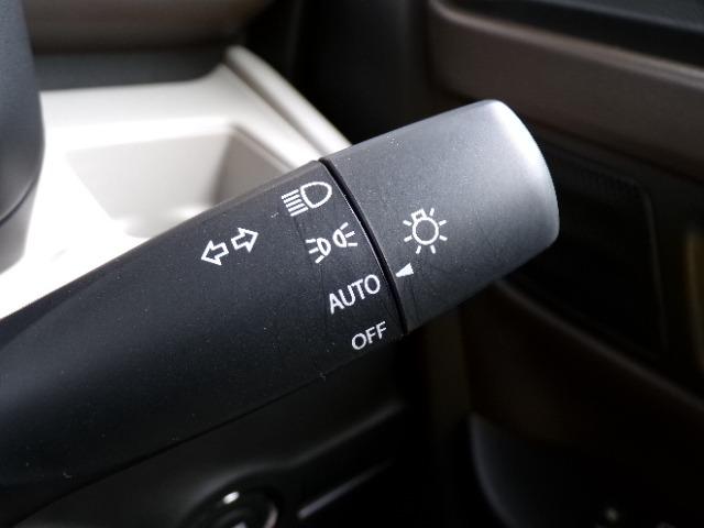 スペーシア ハイブリッドＧ　４ＷＤ　デュアルセンサーブレーキサポート２　ＣＶＴ　アイドリングストップ　横滑り防止付き　シートヒーター　ＬＥＤヘッドライト　オートライト　オートハイビーム　プライバシーガラス　電動格納式ドアミラー　パーキングセンサー　ステアリングスイッチ（10枚目）