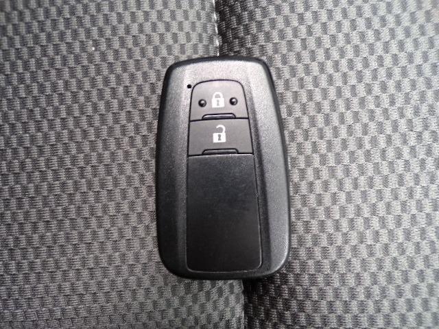 シーポッド Ｇ　トヨタセーフティセンス　ナビＴＶ　バックカメラ付き　プライバシーガラス　横滑り防止付き　オートライト　ＬＥＤヘッドライト　シートヒーター　電動格納ドアミラー　ウィンカーミラー　パーキングセンサー　プッシュスタート（18枚目）