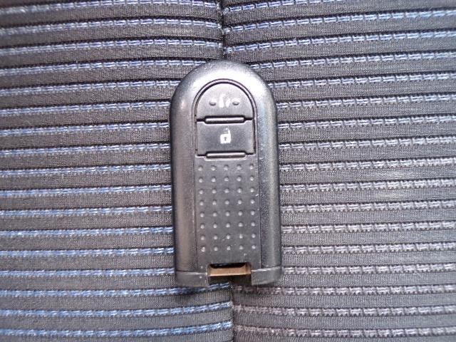 ムーヴ カスタム X 4WD LEDヘッドライト LEDフォグランプ CVT エコアイドル CDステレオ プライバシーガラス 横滑り防止付き ETC 電動格納式ドアミラー オートライト ステアリングスイッチ プッシュスタート 純正14インチアルミホイール(18枚目)