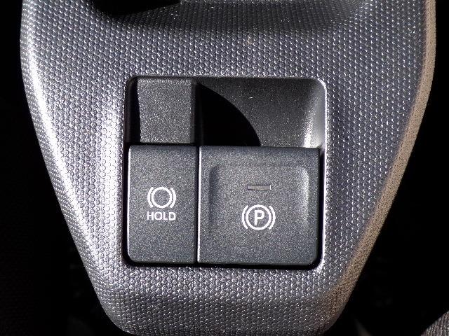 タフト Ｘスカイトップフィール　ディスプレイオーディオ　バックカメラ　ＣＤステレオ　アイドリングストップ　オートライト　オートハイビーム　ＬＥＤヘッドライト　プライバシーガラス　パーキングセンサー　電動格納ドアミラー　ステアリングスイッチ　プッシュスタート（17枚目）