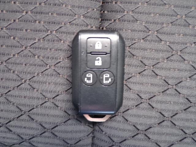 スペーシアカスタム ハイブリッドＸＳ　４ＷＤ　ナビＴＶ　ＤＶＤ　ＣＤ　Ｂｔ　両側パワースライドドア　デュアルセンサーブレーキ　横滑り防止付き　パーキングセンサー　ＣＶＴ　アイドリングストップ　ＬＥＤヘッドライト　フォグランプ　ハーフレザーシート　オートライト　オートハイビーム（24枚目）