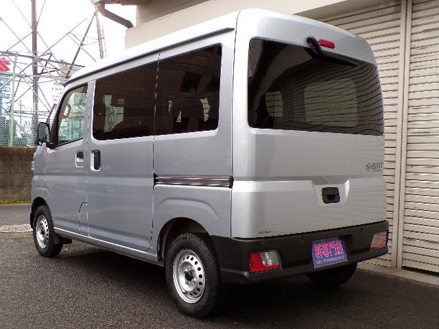 ハイゼットカーゴ ＤＸ　４ＷＤ　スマートアシストブレーキ　横滑り防止付き　ＣＶＴ　アイドリングストップ　ＬＥＤヘッドライト・フォグ　オートライト　オートハイビーム　プライバシーガラス　電動格納ドアミラー　パーキングセンサー　リアヒーターダクト　キーレスエントリー（6枚目）