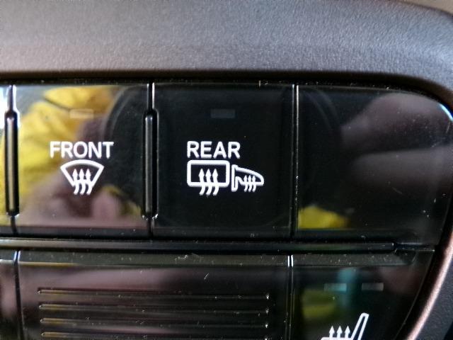 Ｎ－ＷＧＮ Ｌホンダセンシング　４ＷＤ　ギャザズナビＴＶ　ＤＶＤ　ＣＤ　Ｂｌｕｅｔｏｏｔｈ　バックカメラ　アイドリングストップ　横滑り防止付き　ＥＴＣ　プライバシーガラス　クルーズコントロール　シートヒーター　パーキングセンサー　１４インチアルミホイール　電動パーキング（10枚目）