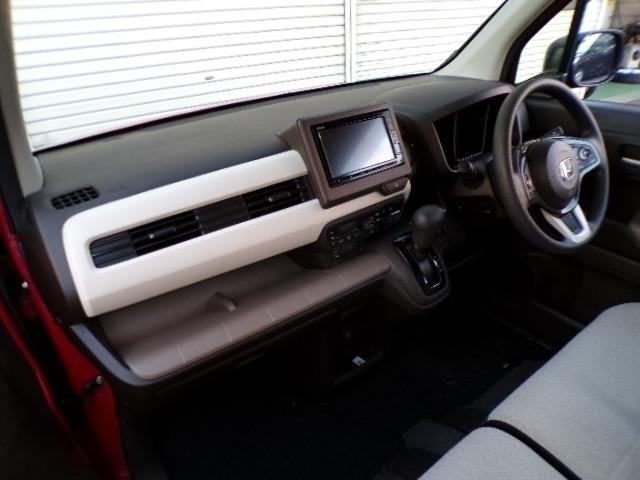 Ｎ－ＷＧＮ Ｌホンダセンシング　４ＷＤ　ギャザズナビＴＶ　ＤＶＤ　ＣＤ　Ｂｌｕｅｔｏｏｔｈ　バックカメラ　アイドリングストップ　横滑り防止付き　ＥＴＣ　プライバシーガラス　クルーズコントロール　シートヒーター　パーキングセンサー　１４インチアルミホイール　電動パーキング（28枚目）