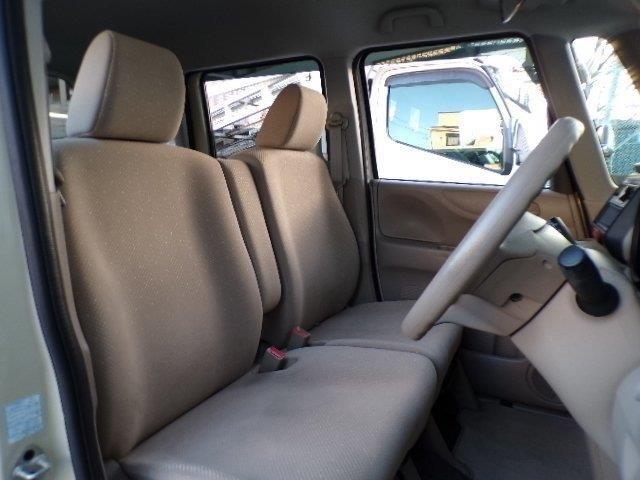 N-BOX G 4WD アイドリングストップ ギャザズCDステレオ CVT アイドリングストップ 横滑り防止付き プライバシーガラス 電動格納式ドアミラー プッシュスタート ミラーヒーター ECON(21枚目)