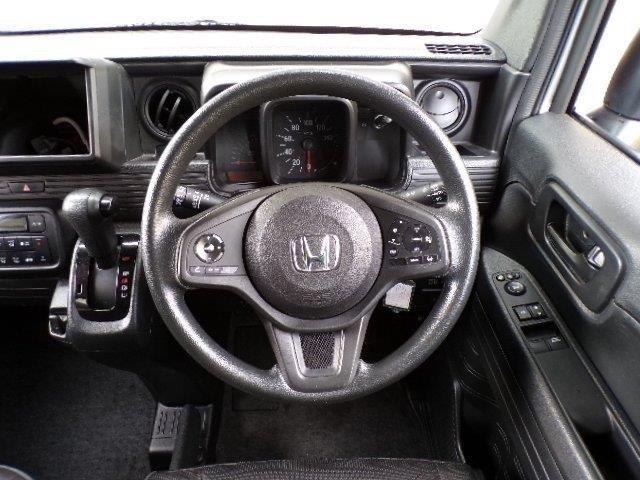 Ｎ－ＶＡＮ Ｌ　４ＷＤ　ホンダセンシング　クルーズコントロール　ＣＶＴ　横滑り防止付き　オートライト　オートハイビーム　プライバシーガラス　電動格納式ドアミラー　ＥＣＯＮ　キーレスエントリー　ダイブダウン機構付き助手席　リアシート　ステアリングスイッチ（7枚目）