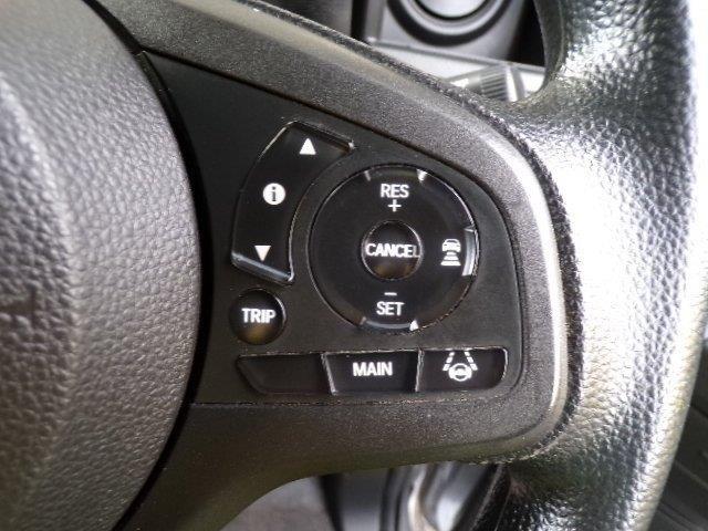 Ｎ－ＶＡＮ Ｌ　４ＷＤ　ホンダセンシング　クルーズコントロール　ＣＶＴ　横滑り防止付き　オートライト　オートハイビーム　プライバシーガラス　電動格納式ドアミラー　ＥＣＯＮ　キーレスエントリー　ダイブダウン機構付き助手席　リアシート　ステアリングスイッチ（11枚目）
