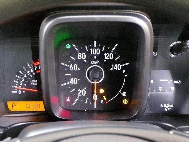 Ｎ－ＶＡＮ Ｌ　４ＷＤ　ホンダセンシング　クルーズコントロール　ＣＶＴ　横滑り防止付き　オートライト　オートハイビーム　プライバシーガラス　電動格納式ドアミラー　ＥＣＯＮ　キーレスエントリー　ダイブダウン機構付き助手席　リアシート　ステアリングスイッチ（21枚目）