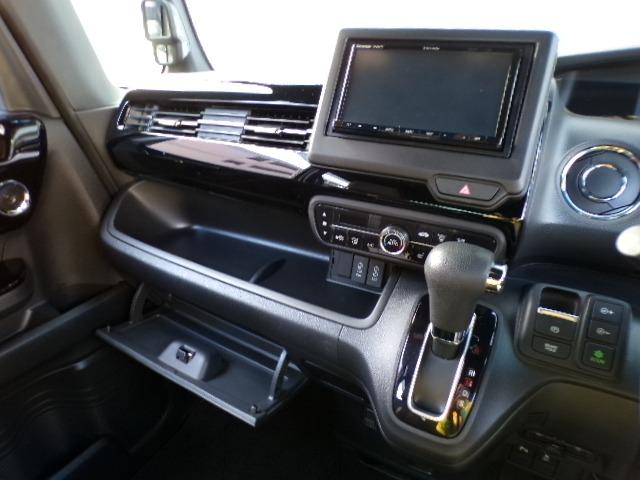 N-BOXカスタム L ナビTV DVD CD Bluetooth バックカメラ ホンダセンシング パワースライドドア アイドリングストップ LEDヘッドライト フォグランプ シートヒーター 横滑り防止付き ETC 電動格納式ドアミラー パーキングセンサー クルーズコントロール(31枚目)