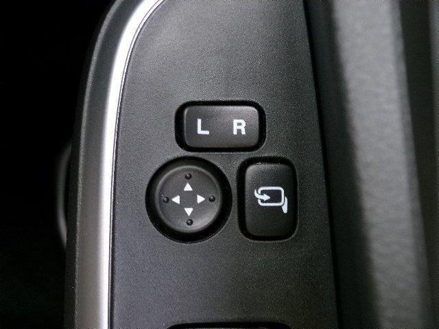 ソリオ ハイブリッドＭＺ　両側パワースライドドア　デュアルカメラブレーキサポート　アイドリングストップ　ＣＤステレオ　横滑り防止付き　クルーズコントロール　オートライト　オートハイビーム　ＬＥＤヘッドライトフォグ　シートヒーター　１４アルミホイール（17枚目）