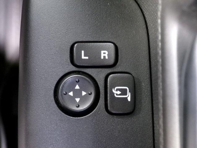 スペーシアギア ハイブリッドＸＺ　ターボ　８型ナビＴＶ　ＤＶＤ　ＣＤ　Ｂｌｕｅｔｏｏｔｈ　全方位モニター　両側パワースライドドア　ヘッドアップディスプレイ　デュアルセンサーブレーキ　アイドリングストップ　横滑り防止付き　ＥＴＣ　クルーズコントロール　シートヒーター（22枚目）