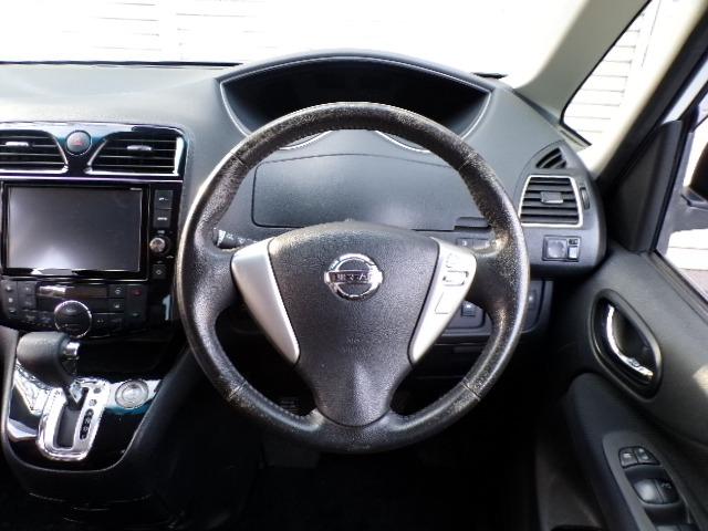 セレナ ハイウェイスター Sハイブリッド 8型ナビTV DVD CD Bluetooth バックカメラ 両側パワースライドドア アイドリングストップ 横滑り防止付き クルーズコントロール オートライト オートハイビーム LEDヘッドライト フォグ 車線逸脱警報装置(7枚目)