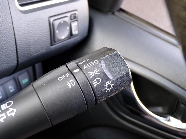 セレナ ハイウェイスター Sハイブリッド 8型ナビTV DVD CD Bluetooth バックカメラ 両側パワースライドドア アイドリングストップ 横滑り防止付き クルーズコントロール オートライト オートハイビーム LEDヘッドライト フォグ 車線逸脱警報装置(15枚目)