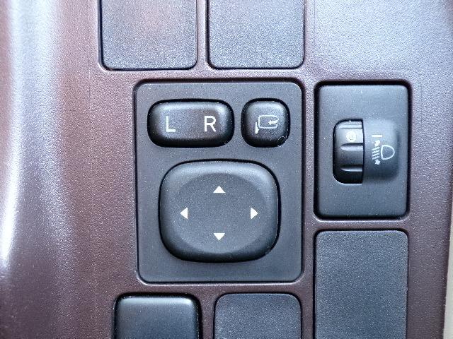 パッソ プラスハナ Gパッケージ アイドリングストップ CVT フォグランプ ETC プライバシーガラス 横滑り防止付き 電動格納式ドアミラー キーレススタート 純正14インチアルミホイール(11枚目)