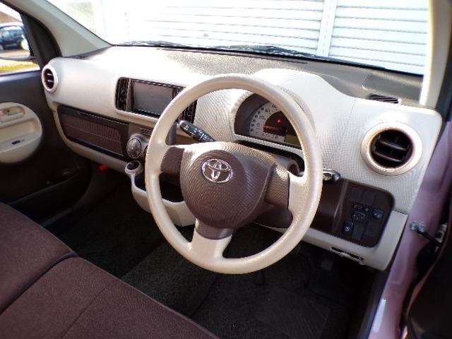 パッソ プラスハナ Gパッケージ アイドリングストップ CVT フォグランプ ETC プライバシーガラス 横滑り防止付き 電動格納式ドアミラー キーレススタート 純正14インチアルミホイール(16枚目)