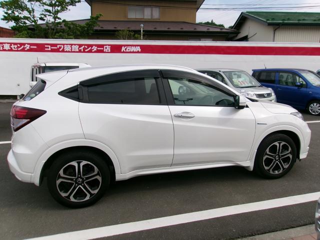 ヴェゼル ハイブリッドＺ　メモリーナビＴＶ　バックカメラ　ＬＥＤヘッドライト　フォグライト　純正１７インチアルミホイル　オートクルーズコントロール　ＥＴＣ車載器　スマートキー（5枚目）