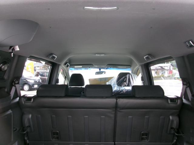 フリードスパイクハイブリッド ジャストセレクション＋　メモリーナビＴＶ　バックカメラ　ディスチャージヘッドライト　左側パワースライドドア　純正１５インチアルミホイル　オートクルーズコントロール　ＥＴＣ車載器　スマートキー（17枚目）